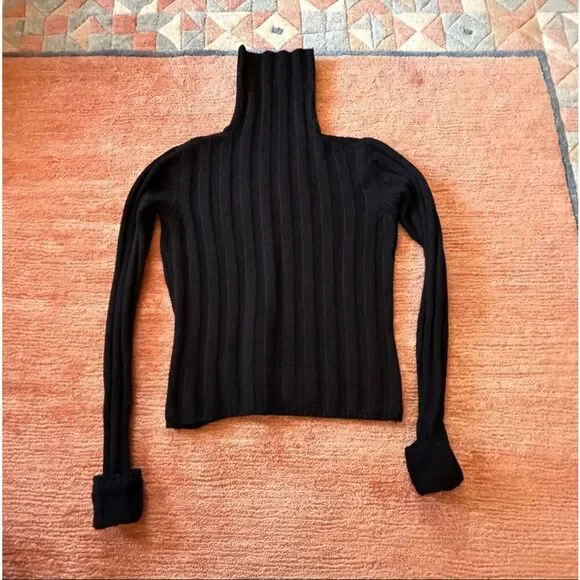 Banana Republic L Black Merino Wool Rib Turtleneck Sweater - Picture 5 of 5